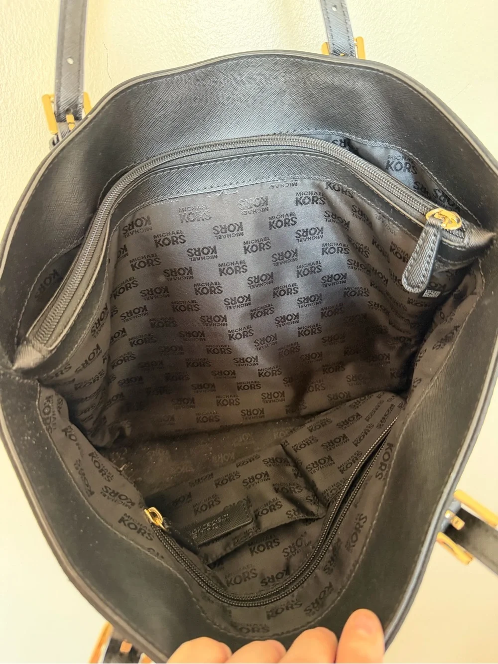 MICHAEL MICHAEL KORS Large Jet Set  Black Leather Snap Pocket Nylon Tote Bag